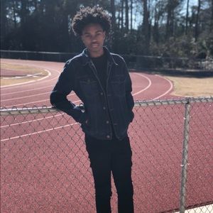 Meet your Posher, Kenneth